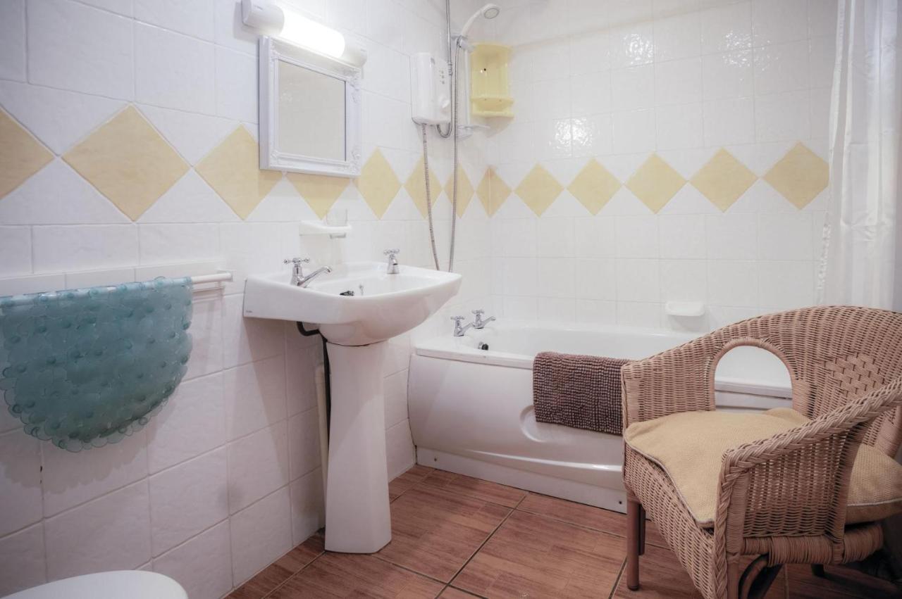 Rose Cottage - 3 Bed Cottage - New Hedges - Tenby Exterior photo