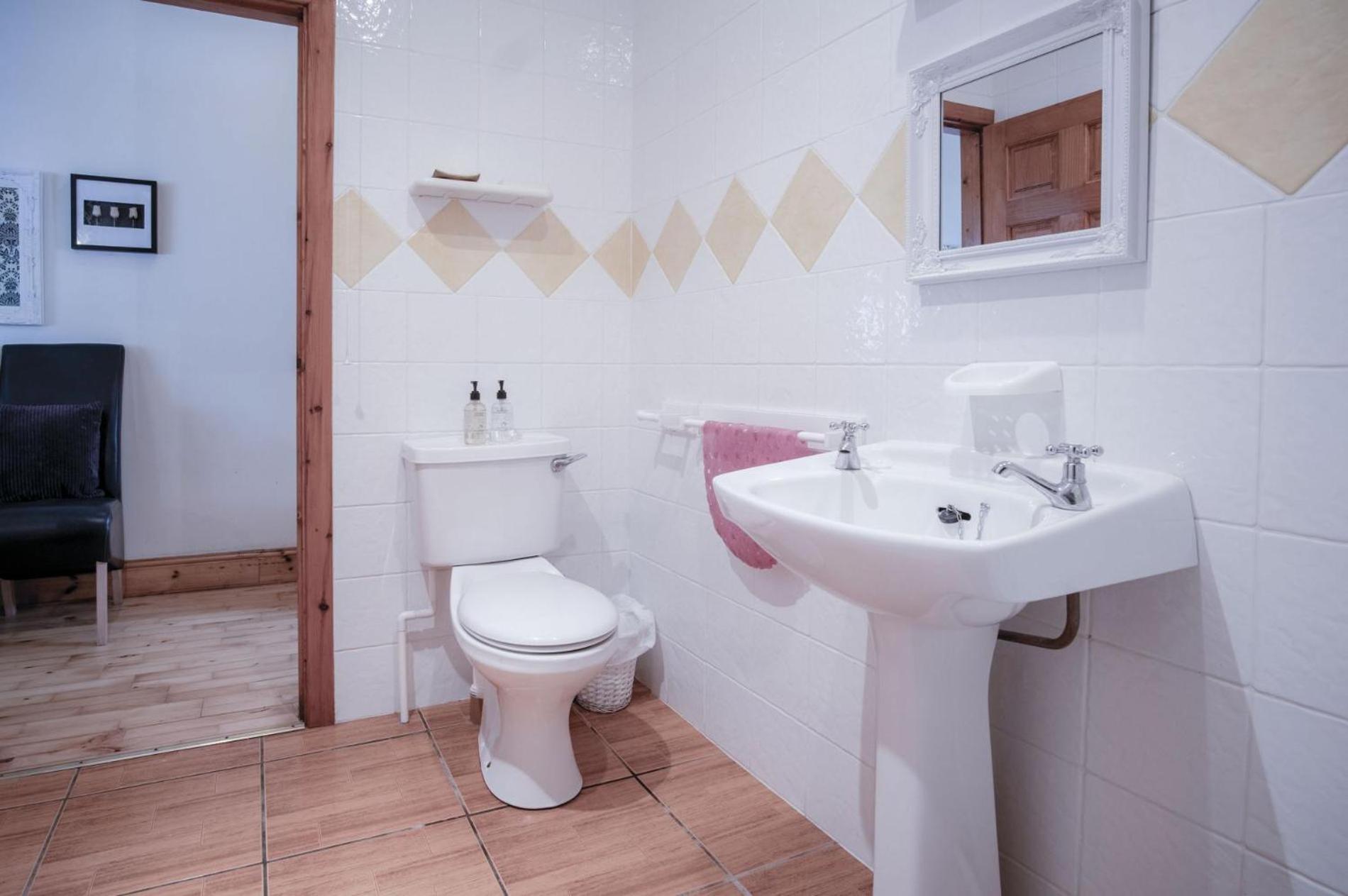 Rose Cottage - 3 Bed Cottage - New Hedges - Tenby Exterior photo
